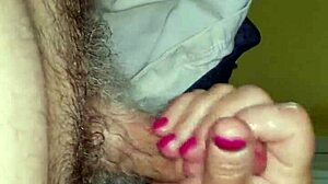 Wife's handjob feels so good in Ottawa holiday