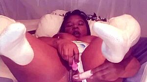 Ebony Girl With Shaved Pussy In Your Room