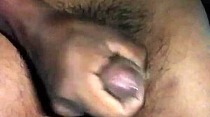 Deliciosa MASTURBACIÓN in this sexy scene.