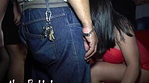 Trailer Parte 1-2 Eu Fazendo Gangbang E Chupando Vários Estranhos Em Cine Pornô No Centro De São Paulo