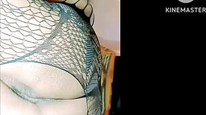 بابهي ديسي مؤخرتها الضيقة تُنيك بقوة مع كلام هندي قذر