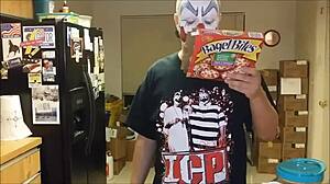 I love making flip flop pizza in the kitchen