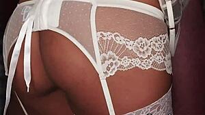 Foxy Beauty Receives Cumshot On Face And Gulps All The Jizm