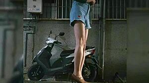 Hey、ストリートでオナニーするの見たい？