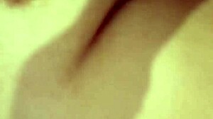 novinha gozando muito na masturbação parte 1