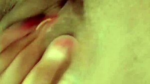 novinha gozando muito na masturbação parte 1