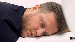 guy relaxing and enjoying ass worship dream 😌🍑