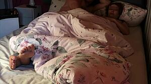 Viewing Porn Ended In A Good Orgasm - Stretch My Pussy