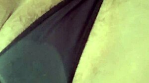 novinha gozando muito na masturbação parte 1