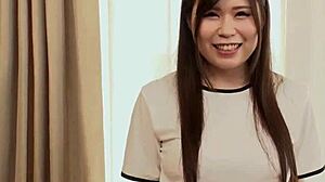 Nanae Yuri in Model-Kollektion mit 100cm-Busen.