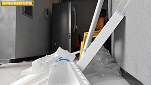 i watch two naked women receive delivery men at home