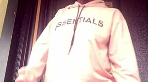 watch crazy bitch give advice about sexiness with dirty talk