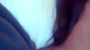 嘿，瘦瘦中国18+少女，想展示技巧吗？