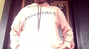 watch crazy bitch give advice about sexiness with dirty talk