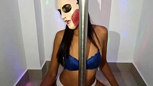 soy sucia, soy caliente, estudiante morena baila y muestra pussy mojada