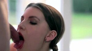 Batang keras macam gula-gula buat dia gila nak rasa lain.