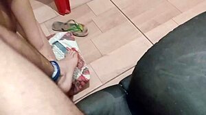 Novinha Sucks While I Smoke a Beck