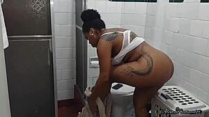 Dy Anna Prepares for Hot Scene on the Beach