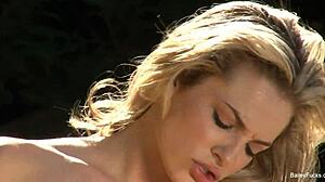 Dahlia Sky masturbates for voyeur