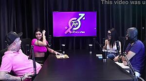 Duas safadas ficam peladas mostrando o peito e a buceta gostosa - novinhos da imperium sheer red