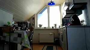 Big Booty Flashing Live!