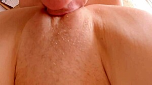 舔穴POV特写 😍