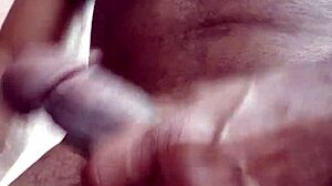 homemade amateur cums on ass early morning in bedroom