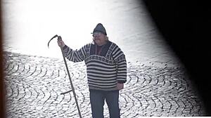 Hey, xczech com'da oynayan iki seksi Çek lezbiyen rahibeye bak!