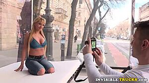 Mann, jeg fikk tittfucking av en storpuppet euro i lastebil