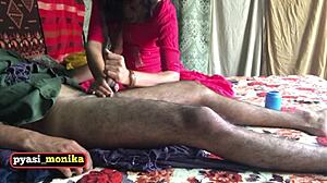 डैम! सेक्सी ओल्ड ससुर शेमलेस अपनी यंग 18+ बहू को हार्ड चोदता है