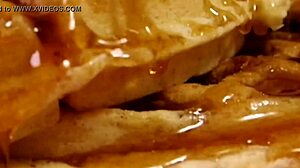 i love eating that juicy ass, licking it all over.