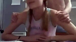 Hey, adik tiri, mahu seks dengan abang malam ni?