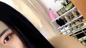 Cewek Panas Mau Tangani Kontol Monster Malam Ini?