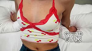 Cute Midwest Newbie Gives Sloppy Blowjob