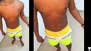 How delicious you are my room mate, let's fuck in the dorm