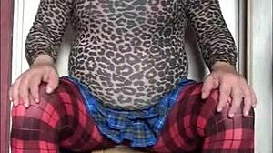 Watch the crossdresser deepthroat that dildo