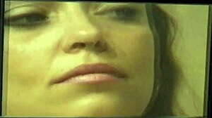 Bold Pussy Striptease Show