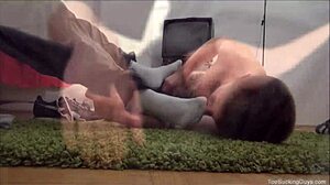 Two horny twinks worship feet, suck toes, blowjob, then assfuck anal in gay fetish session