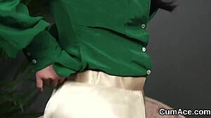 hot model takes bukkake facial, swallowing jizz from blowbang