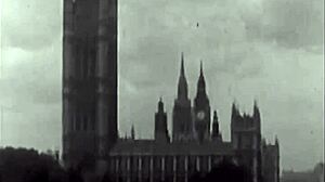 Hej, se spomniš vintage babice Fanny? Ima divjo dlakavo stran, ki jo moraš videti v retro akciji.