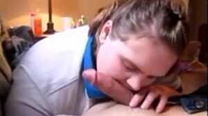 Foodlion girl suck dick & swallow whole load of cum