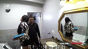 Pornstar Fofo Bethany Amarrada e Fodida Dura pelo Pau Monstro do Bruno