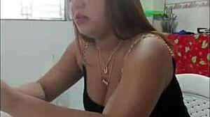 Hey, my boyfriend thinks showing my ass is better than tiktok