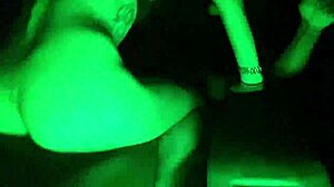 fucking girlfriend's stepmom 😏