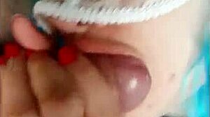 girlfriend gives careless blowjob to huge cock in homemade video