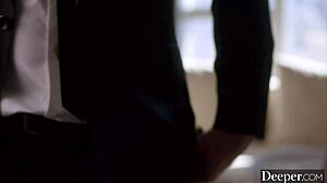 Joc anal mai adânc în timp ce supusa Vic își testează limitele! Călătorie intensă 😈.