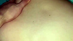 Застенчивая блондиночка 18+ нагибается для домашнего POV догги