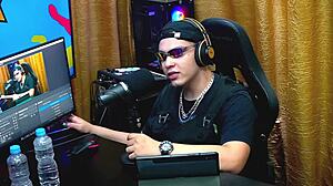 Flora Vip Got So Comfortable In Podcast She Showed Tits, Ruan Showed Cock - Podcast Pupum No Barraco