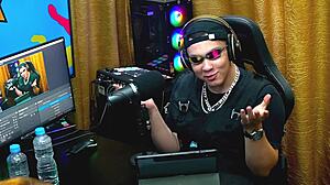 Flora Vip Got So Comfortable In Podcast She Showed Tits, Ruan Showed Cock - Podcast Pupum No Barraco