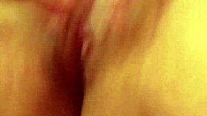 i'm touching my pussy so good, feeling that orgasm build